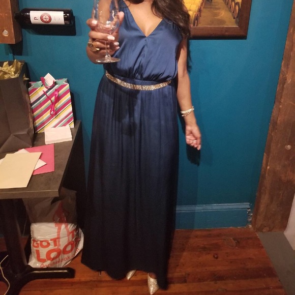 Blue dress - Picture 4 of 4